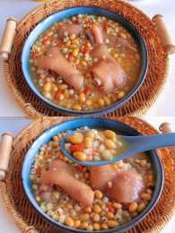 黃豆薏米豬蹄湯