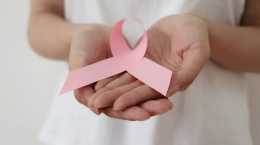 乳腺癌並非悄無聲息，前期會有這3個典型特徵，女性可以自查